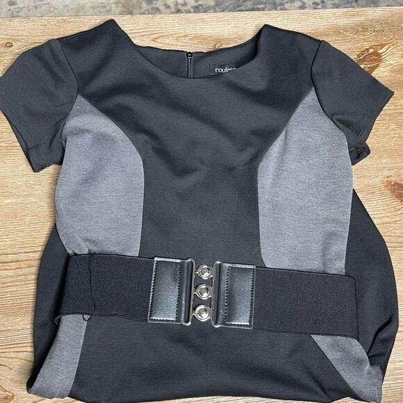 Roulette Black Gray Colorblock Side Panels Short Cap Sleeves Belted Dress Size 4 - Picture 12 of 15